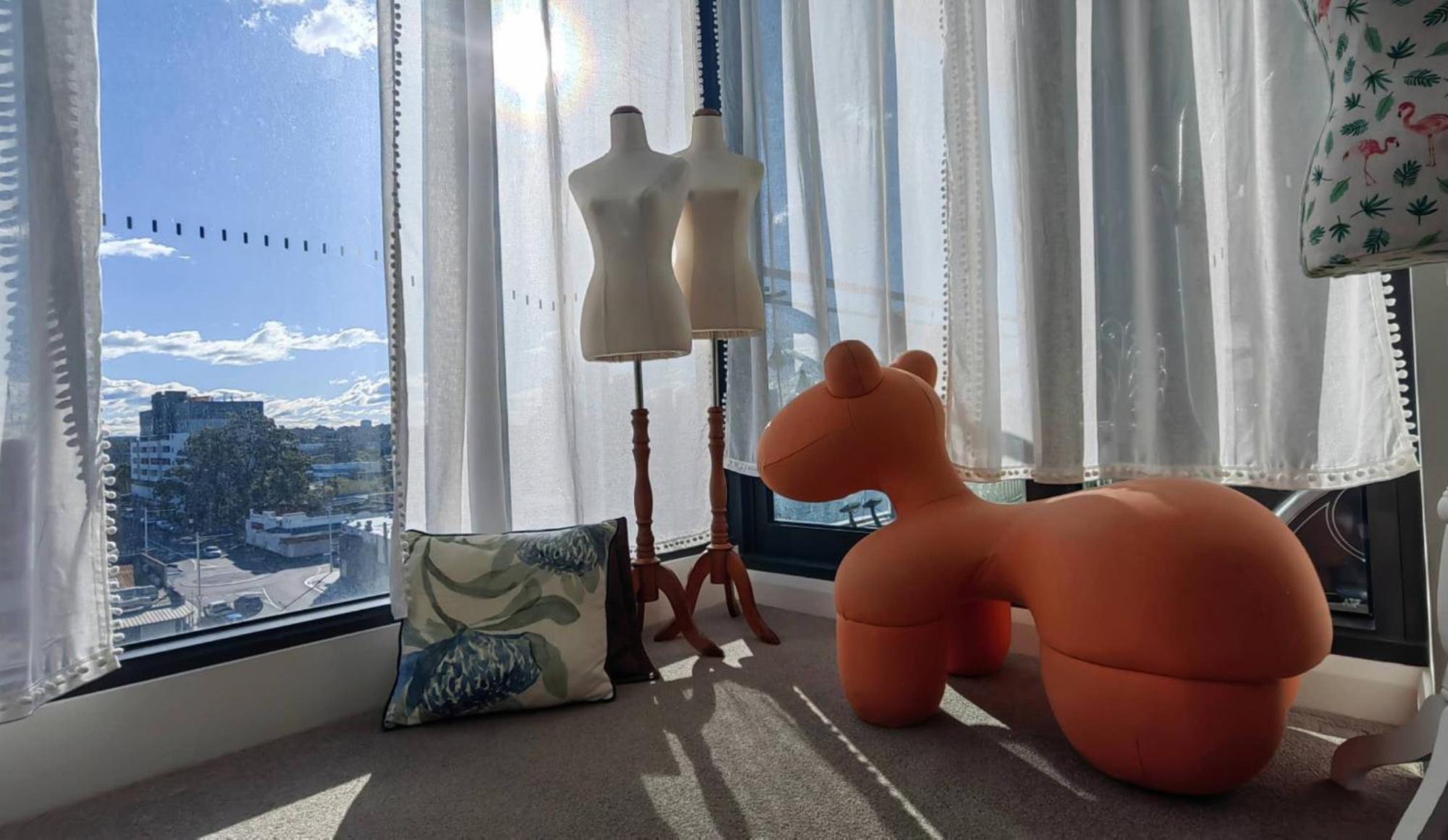 Homestay Artistic Sunroom In Granville Sydney